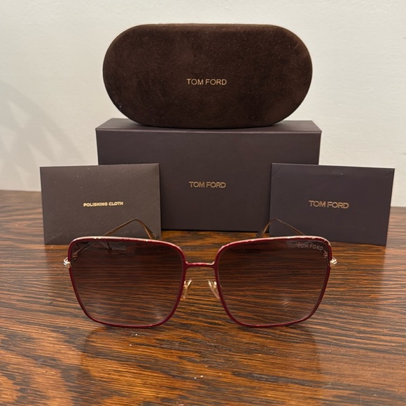 Tom Ford Accessories - 🕶️ Tom Ford Heather Sunglasses